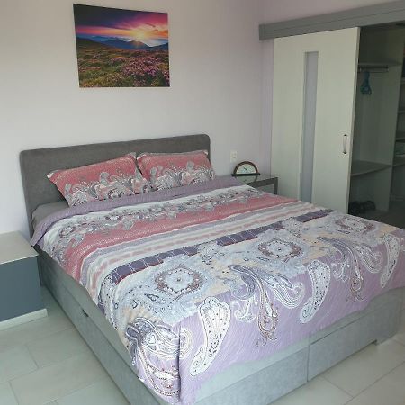 Pearl Sunshine Appartments Primorsko Luaran gambar