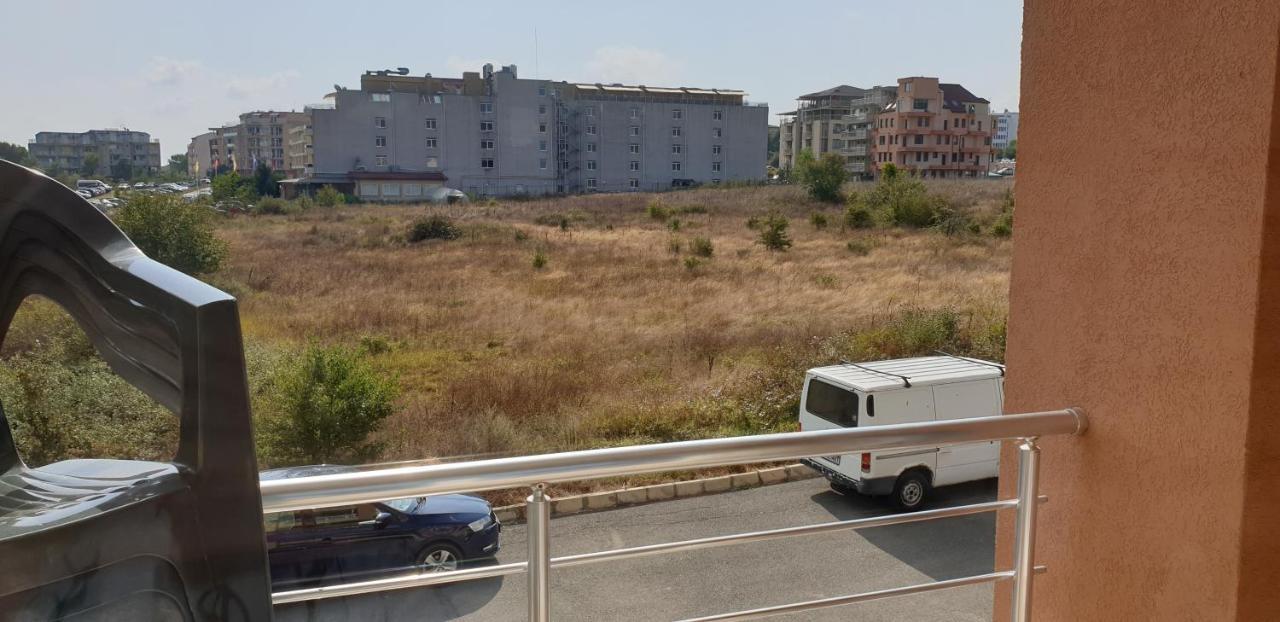 Pearl Sunshine Appartments Primorsko Luaran gambar