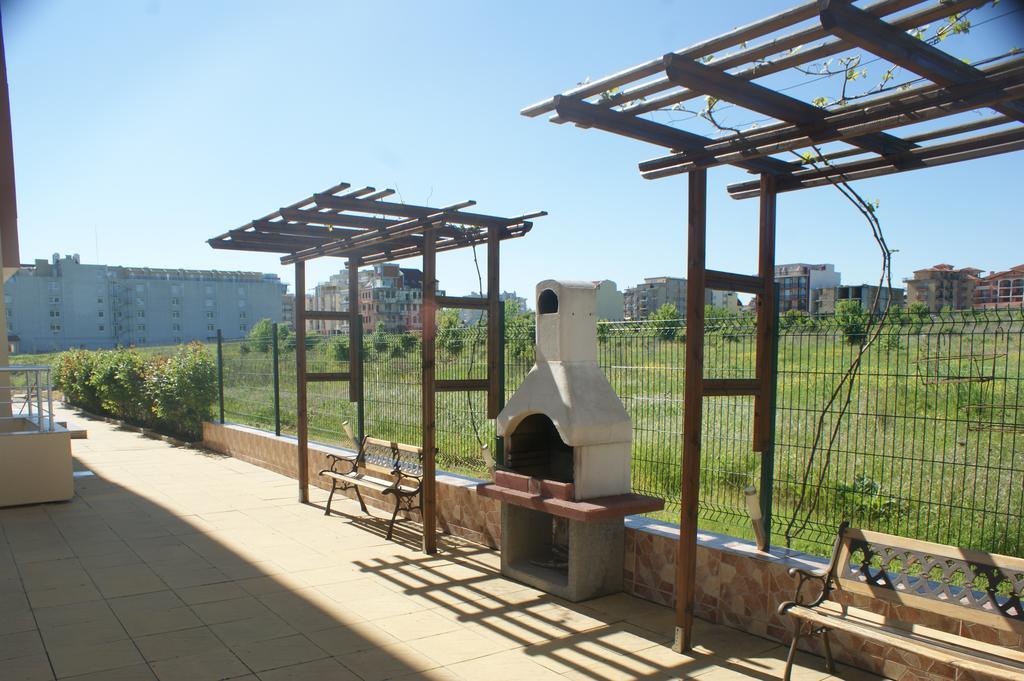 Pearl Sunshine Appartments Primorsko Luaran gambar